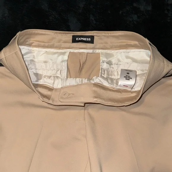 8R Express tan dress pants with black accents EUC - Picture 4 of 6